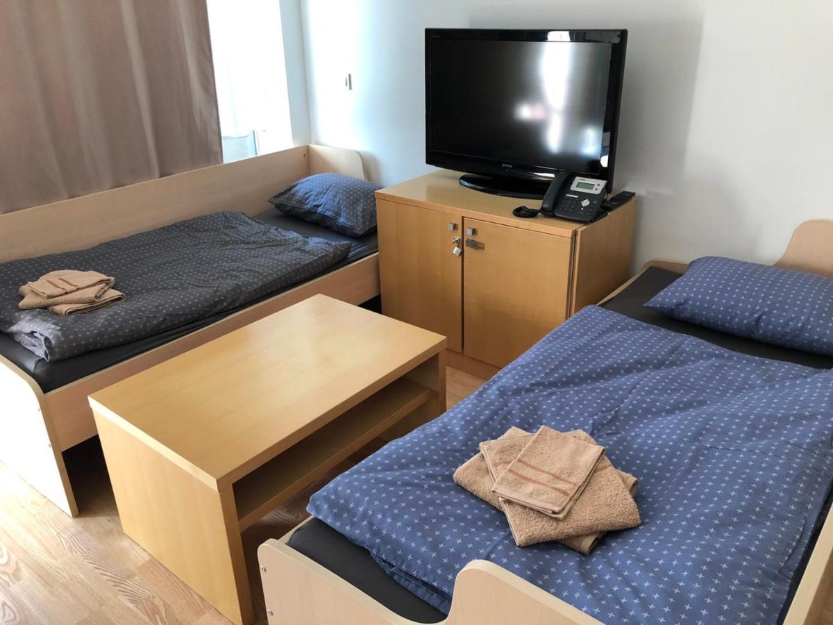 Apartma Runi pod Zlato lisico Pekre Esterno foto